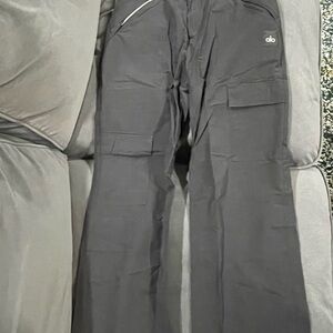 ALO Yoga Cargo Pants